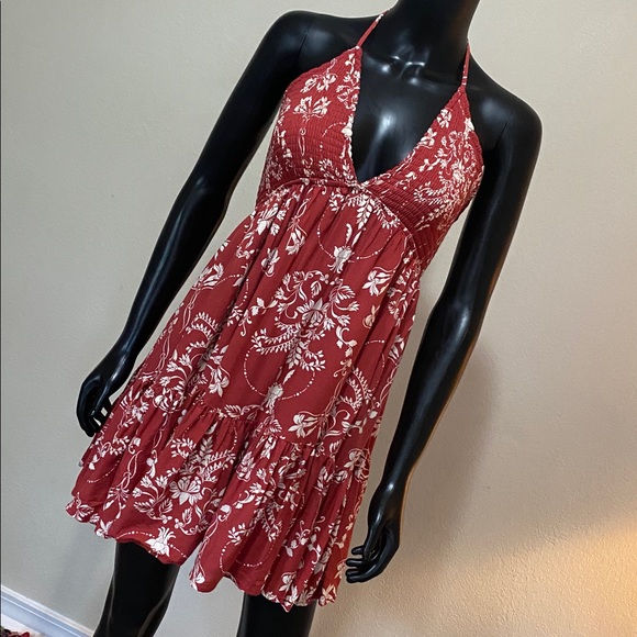 Windsor Dresses & Skirts - Windsor Red Floral Mini Dress